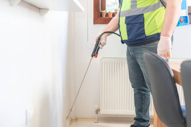 Best Pest Control for Homes  in Highland, IL